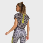 ADIDAS FARM TRN TANK ΓΥΝΑΙΚΕΙΑ CROP-TOP ΜΠΛΟΥΖΑ ΜΕ ΦΑΡΔΙΑ ΕΦΑΡΜΟΓΗ - Image 4